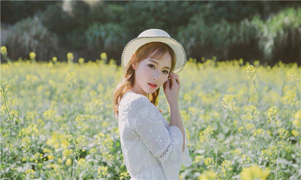 叠彩标题：想找个女人帮忙生孩子的有效解决方案，助您圆梦家庭